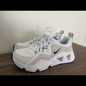 Women’s Nike RYZ